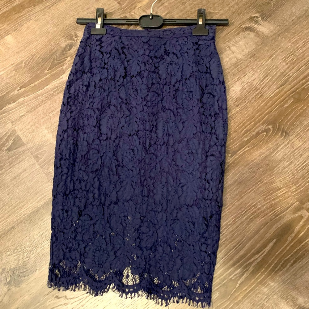 Pencil skirt. Blue color. Double lining. Elegant and classy.